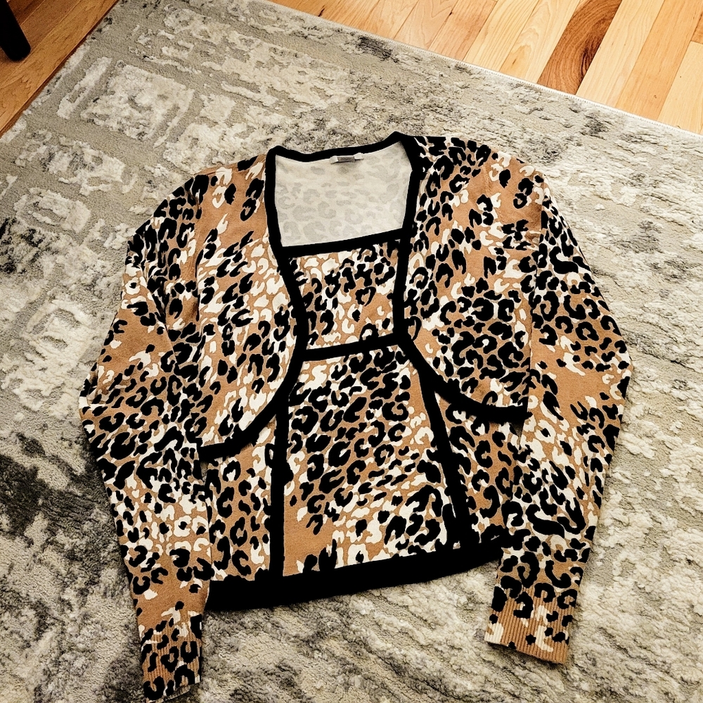 Cache' Sweater set (2-piece)